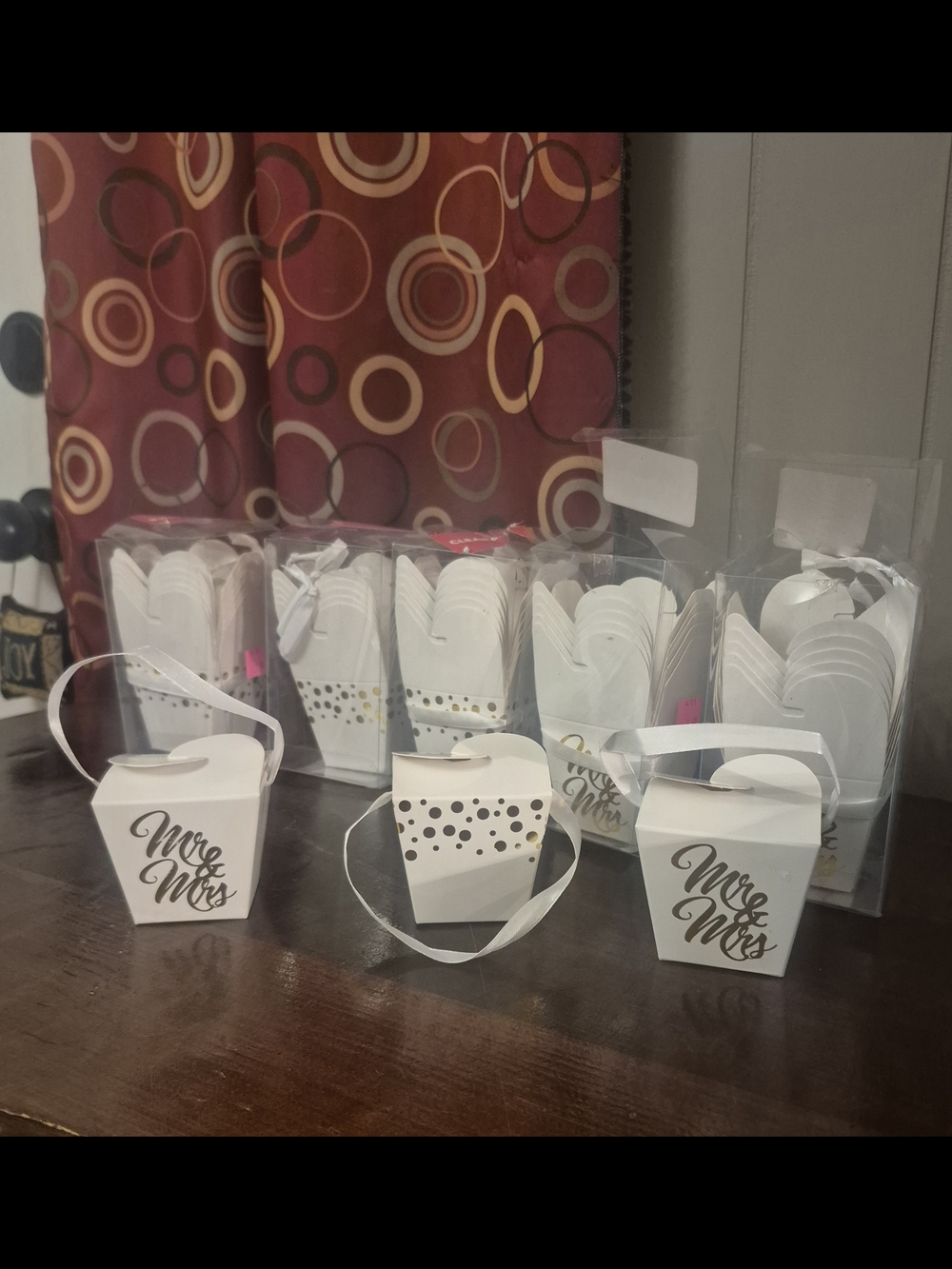30 White Mr & Mrs Favor Boxes with Ribbon Handle - Set of Wedding Gift Boxes